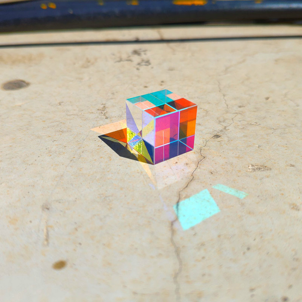 Glass Cube 23mm Dichroic Prism - Lighting Glass Photography review and price
